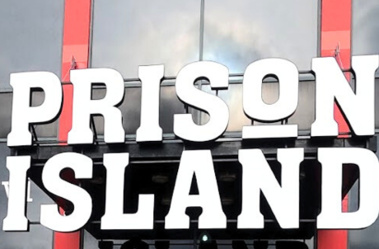 Teambuilding v Prison Island