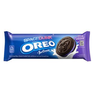 Oreo Space Dunk sušenky s náplní s příchutí borůvkové zmrzliny 110,4 g