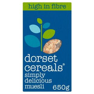 Dorset Cereals oat and wheat muesli with dates, seeds and Brazil nuts 650 g