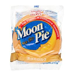 Moon Pie bun with banana flavor filled with marshmallow 78 g